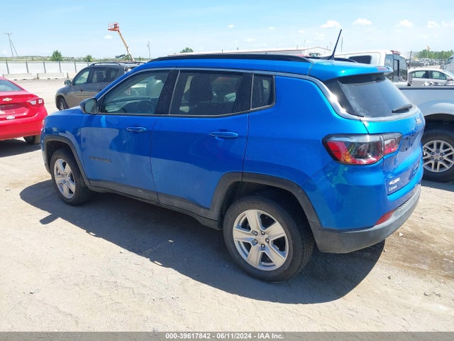 3C4NJDBB0NT153870 Jeep Compass Latitude 4x4
