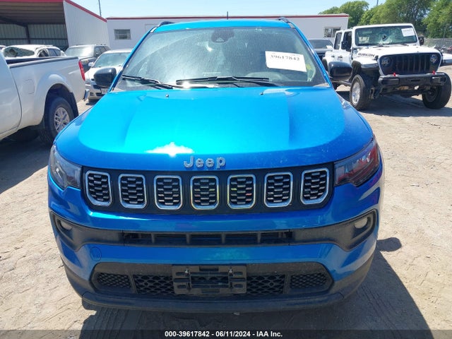 3C4NJDBB0NT153870 Jeep Compass Latitude 4x4