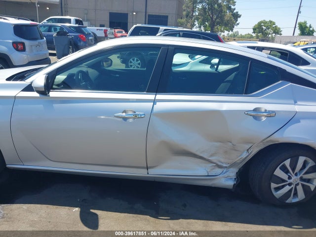 Nissan Altima 2.5 S 2019 1N4BL4BV9KC127739 Image 14