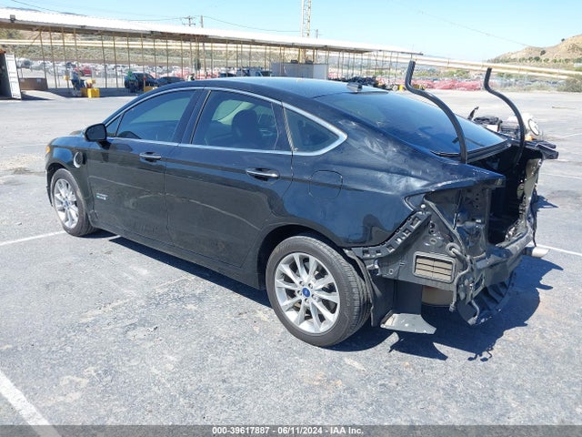 3FA6P0PU5JR218442 Ford Fusion Energi Se Luxury