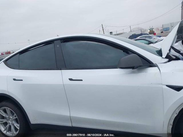 5YJYGDEE9LF043655 Tesla Model Y Long Range Dual Motor All-wheel Drive