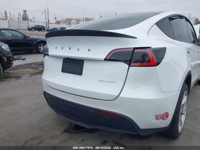 5YJYGDEE9LF043655 Tesla Model Y Long Range Dual Motor All-wheel Drive