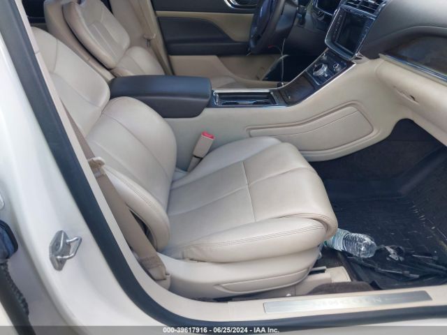1LN6L9PK4J5612232 Lincoln Continental Premiere