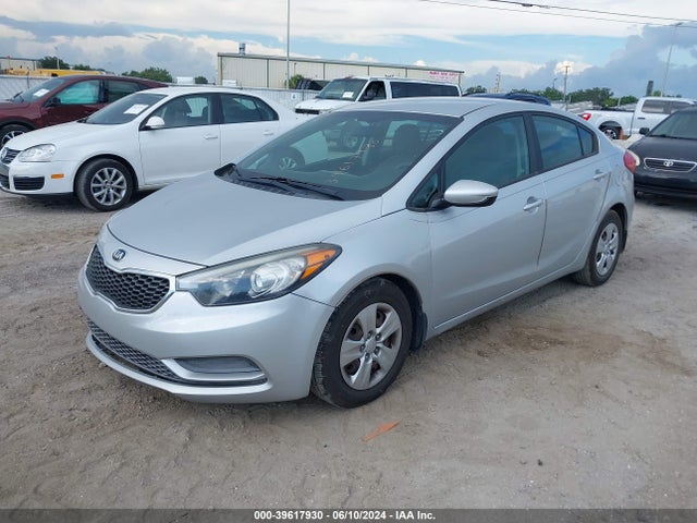 KNAFK4A68F5410004 KIA FORTE LX