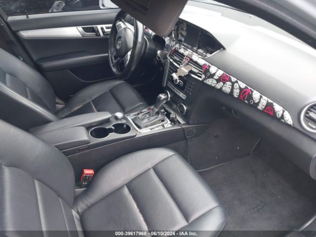 WDDGF8AB1ER305365 Mercedes-Benz C 300 Luxury 4matic/sport 4matic