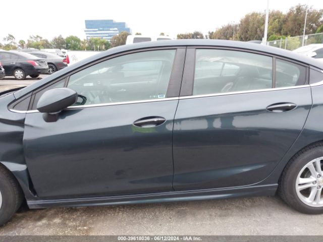 1G1BE5SM6H7134451 Chevrolet Cruze Lt Auto