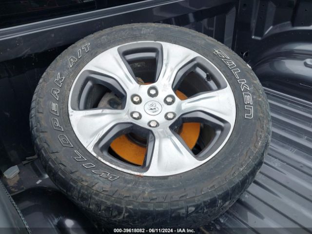 1C6SRFJT4MN692810 RAM 1500 Laramie  4x4 5'7 Box