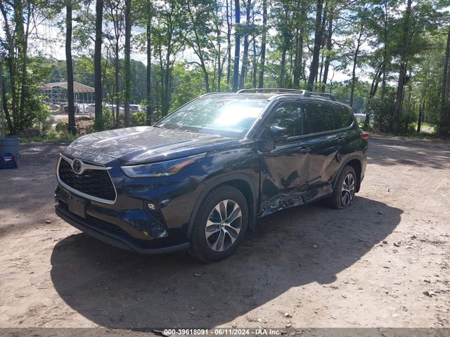 Toyota Highlander Xle 2021 5TDGZRBH0MS541144 Image 2