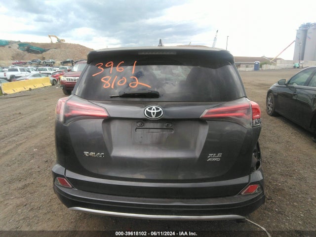 Toyota Rav4 Xle 2018 2T3RFREV6JW753141 Image 16