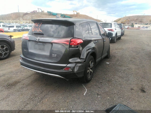 Toyota Rav4 Xle 2018 2T3RFREV6JW753141 Image 4