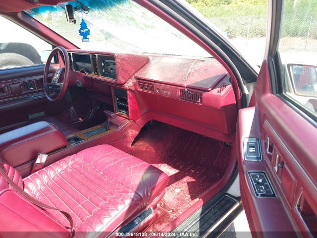 1989 CADILLAC ELDORADO 1G6EL1156KU606009 Photo 4