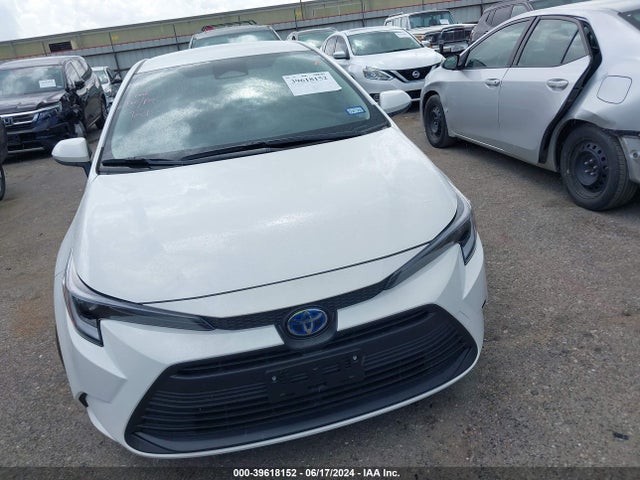 Toyota Corolla Hybrid Le 2024 JTDBCMFE4R3044959 Image 12