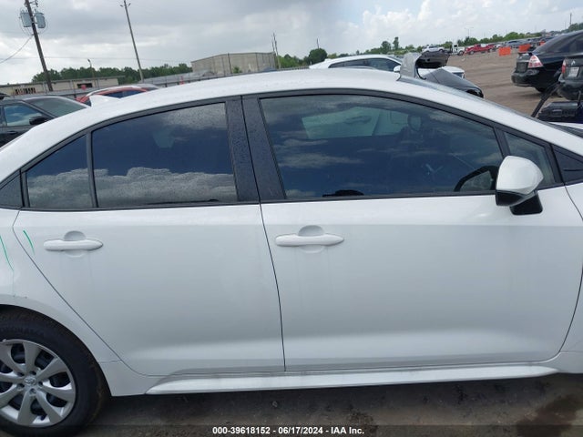 Toyota Corolla Hybrid Le 2024 JTDBCMFE4R3044959 Image 13