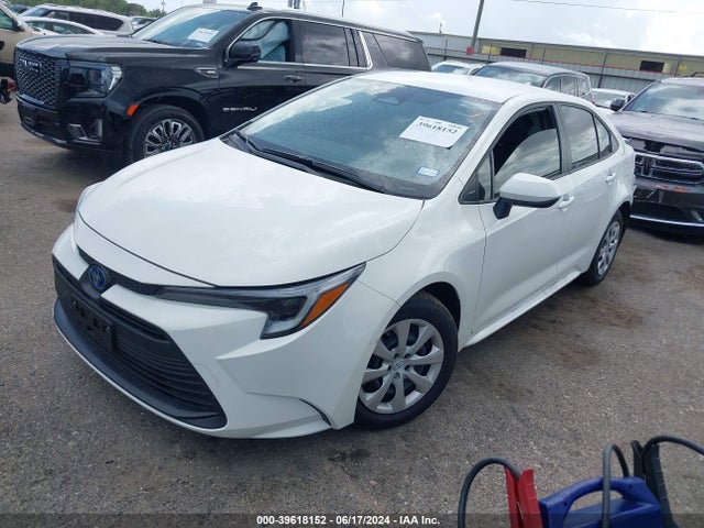 Toyota Corolla Hybrid Le 2024 JTDBCMFE4R3044959 Image 2