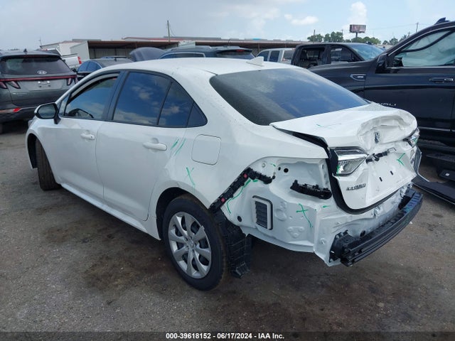 Toyota Corolla Hybrid Le 2024 JTDBCMFE4R3044959 Image 3