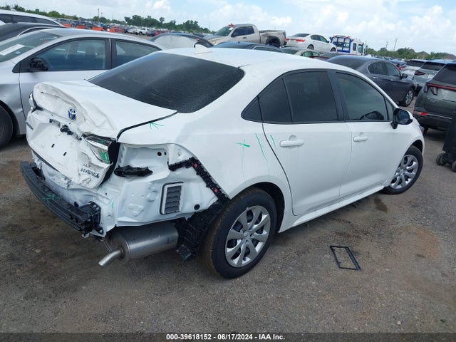 Toyota Corolla Hybrid Le 2024 JTDBCMFE4R3044959 Image 4