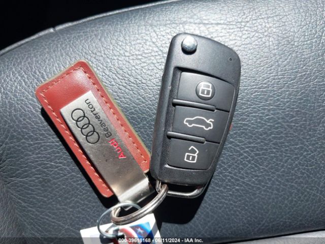 WA1JCCFS6HR000365 Audi Q3 2.0t Premium