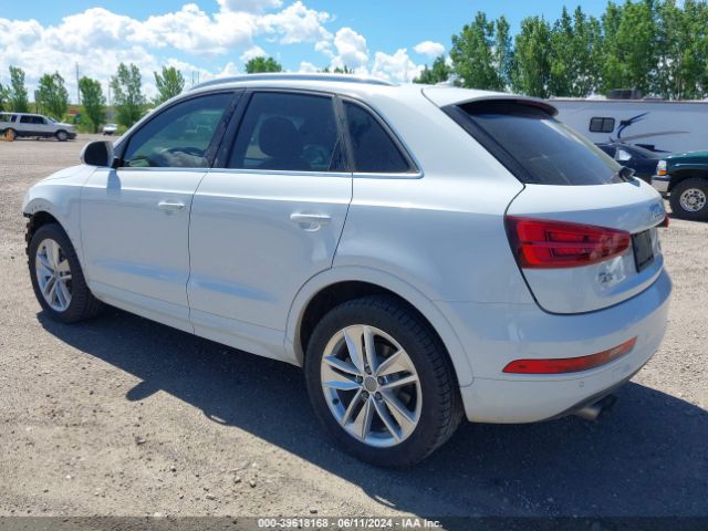 WA1JCCFS6HR000365 Audi Q3 2.0t Premium