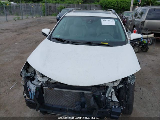 JTMRFREVXJD253559 Toyota Rav4 Xle