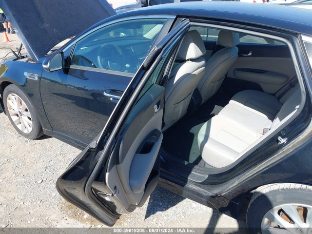 KIA Optima Lx 2017 5XXGT4L3XHG129974 Image 8