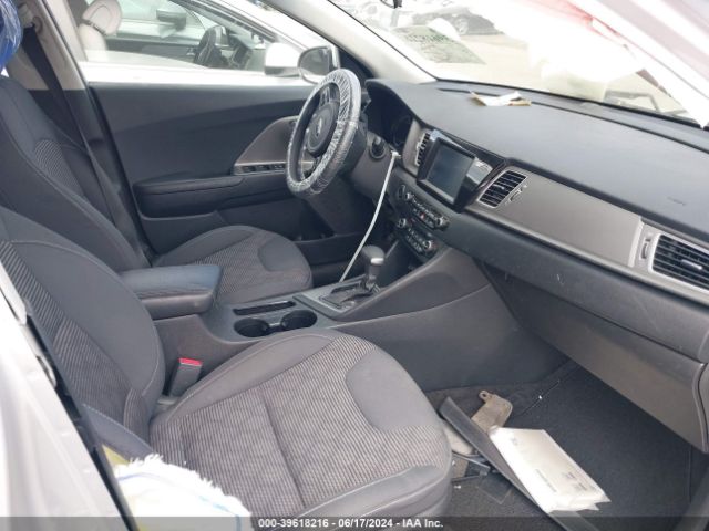 KNDCB3LC0J5212013 KIA NIRO LX