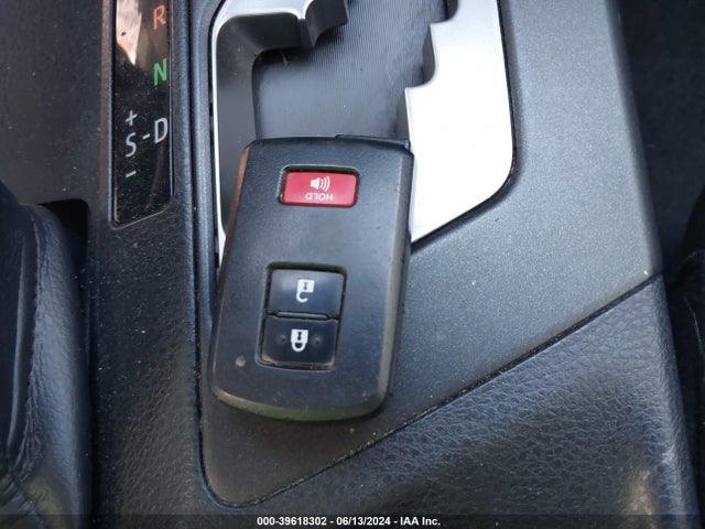 Toyota Rav4 Xle 2018 JTMRFREV7JJ218947 Image 11