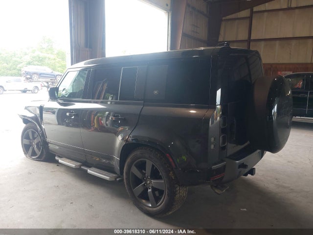 SALEBEEE2R2261514 Land Rover Defender 110 P525 V8