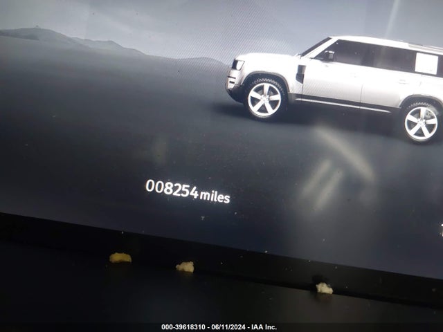 SALEBEEE2R2261514 Land Rover Defender 110 P525 V8