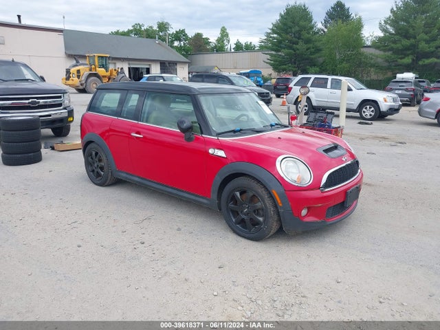 2010 MINI COOPER S CLUBMAN WMWMM3C55ATP75874 Photo 0