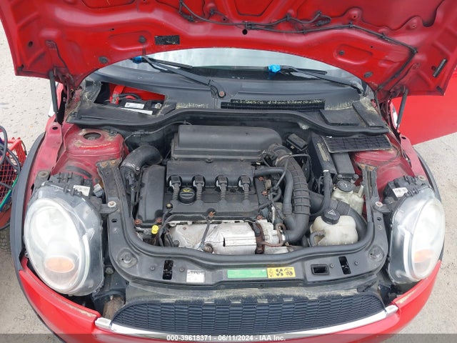 2010 MINI COOPER S CLUBMAN WMWMM3C55ATP75874 Photo 9