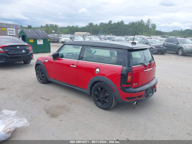 2010 MINI COOPER S CLUBMAN WMWMM3C55ATP75874 Photo 2