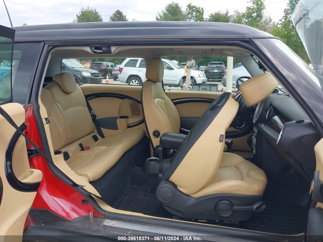 2010 MINI COOPER S CLUBMAN WMWMM3C55ATP75874 Photo 7