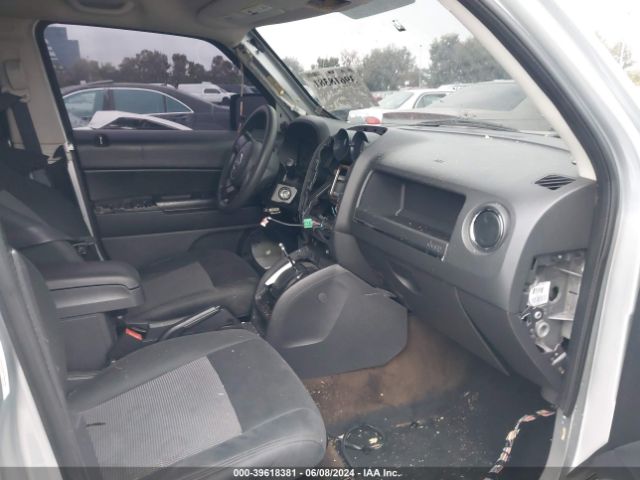 1C4NJPBBXED503125 Jeep Patriot Sport