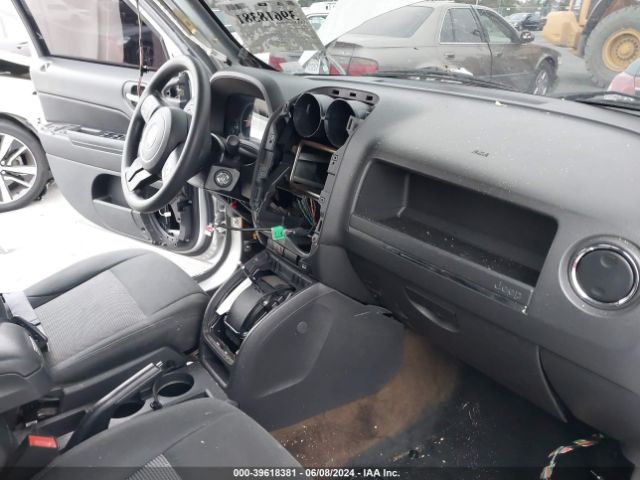 1C4NJPBBXED503125 Jeep Patriot Sport