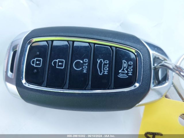 KMHLP4AG8MU101678 Hyundai Elantra Limited