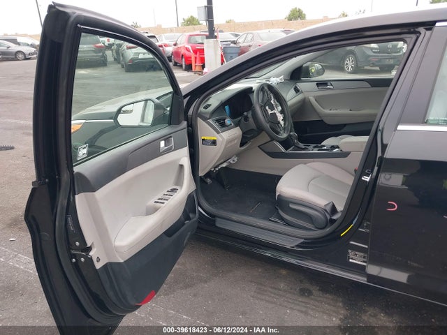 Hyundai SONATA SE 2015 5NPE24AF0FH236699 Image 5