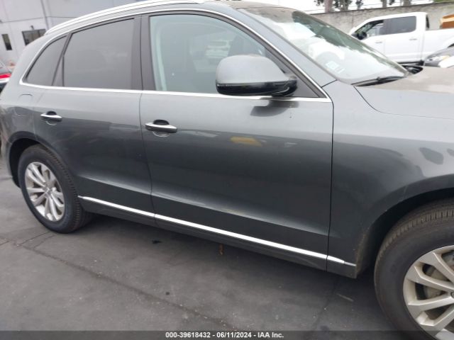 WA1C2AFP4HA082011 Audi Q5 2.0t Premium