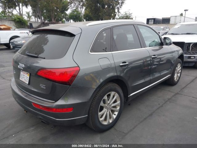 WA1C2AFP4HA082011 Audi Q5 2.0t Premium