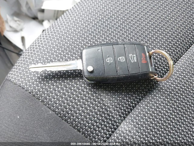 KIA FORTE LX 2018 3KPFK4A79JE273180 Image 11