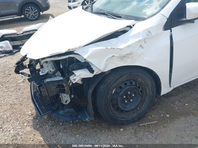 Toyota COROLLA LE 2017 5YFBURHE6HP607863 Image 18