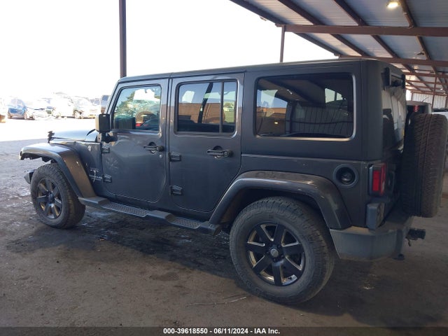 1C4BJWEG3HL532979 Jeep Wrangler Unlimited Sahara 4x4