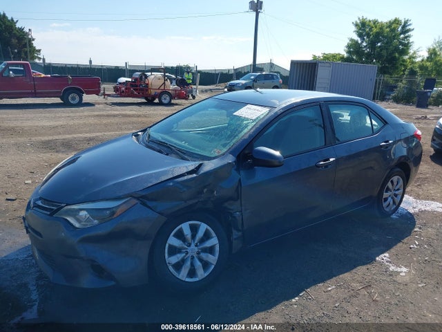 Toyota COROLLA LE 2015 2T1BURHE9FC278413 Image 2