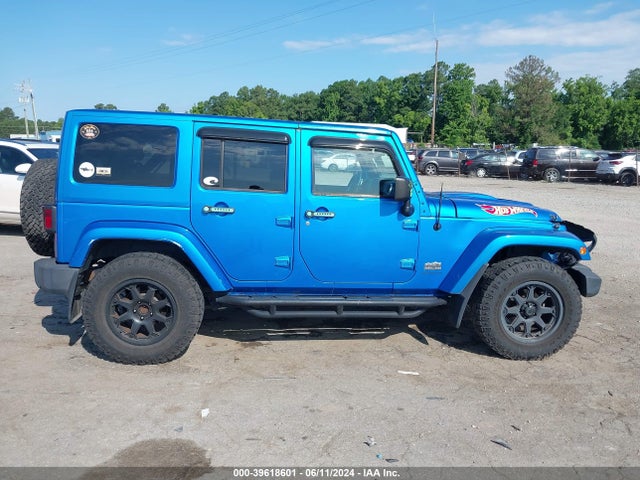 1C4HJWEG4EL159022 Jeep Wrangler Unlimited Polar Edition
