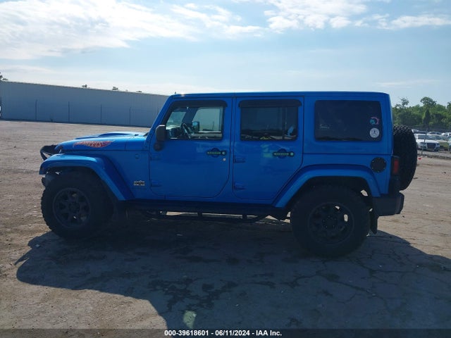 1C4HJWEG4EL159022 Jeep Wrangler Unlimited Polar Edition