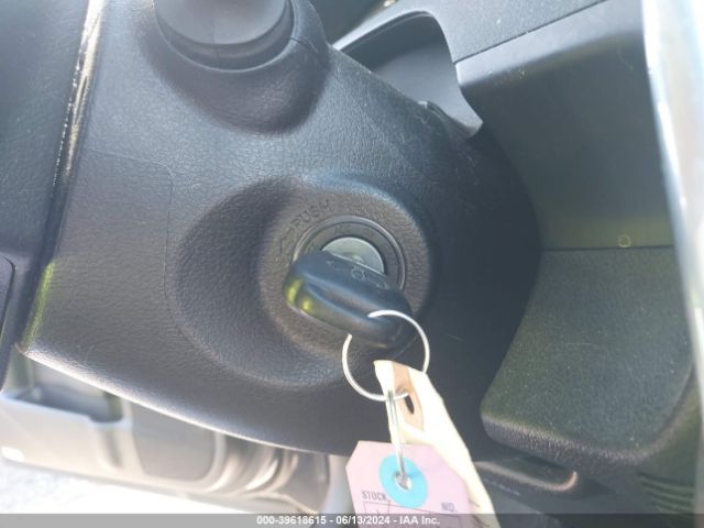 4T1BF1FKXHU270603 Toyota CAMRY LE