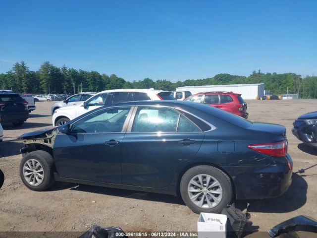 4T1BF1FKXHU270603 Toyota CAMRY LE
