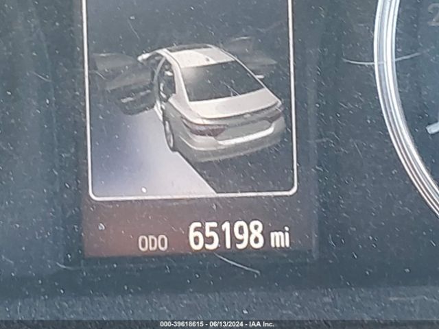4T1BF1FKXHU270603 Toyota CAMRY LE