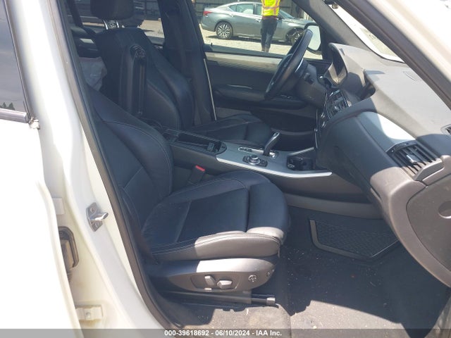 39618692 :رقم المزاد ، 5UXWX9C57E0D09880 vin ، 2014 Bmw X3 Xdrive28i مزاد بيع