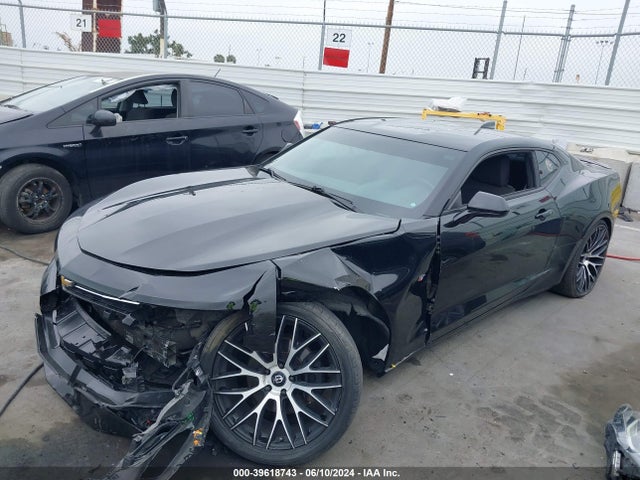 Chevrolet Camaro 1lt 2016 1G1FB1RS1G0131701 Image 2