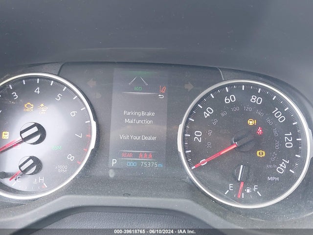 Toyota RAV4 LE 2019 JTMK1RFV7KD025700 Image 7